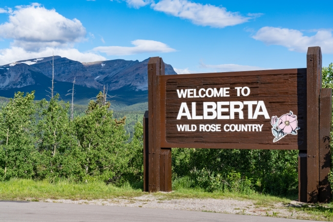 Top Things to Do in Alberta, Canada, as a Senior Traveler